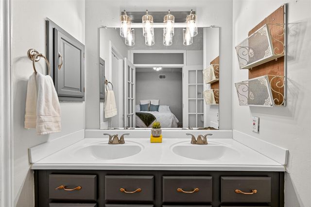 930 Holly Hall Drive, Richmond, TX 77406