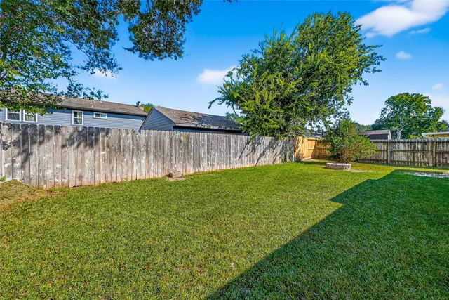 930 Holly Hall Drive, Richmond, TX 77406