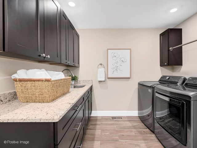 1114 S Stone Avenue, La Grange, IL 60525