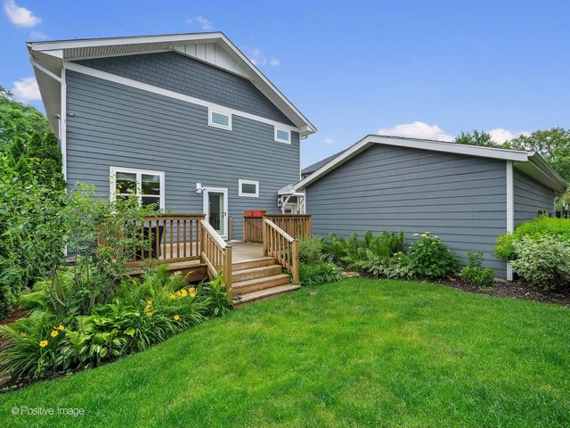 1114 S Stone Avenue, La Grange, IL 60525