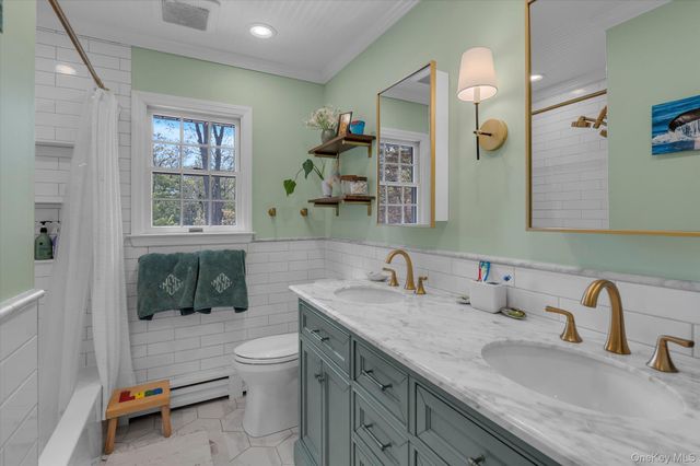 95 Scudder Place, Northport, NY 11768