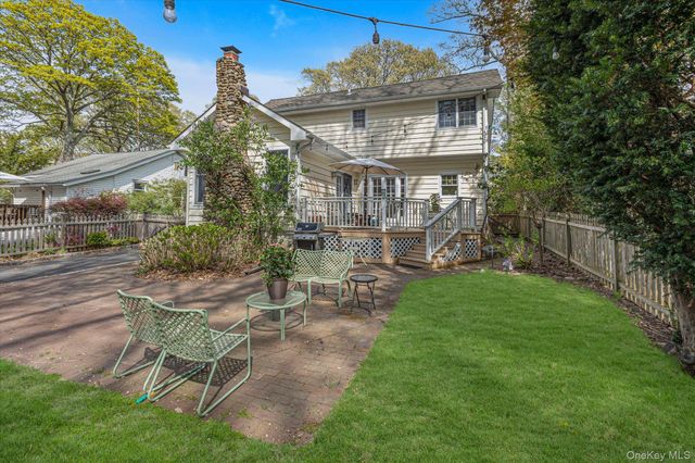 95 Scudder Place, Northport, NY 11768