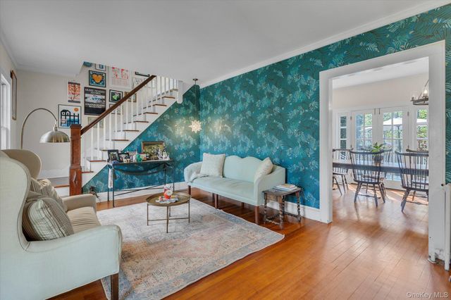 95 Scudder Place, Northport, NY 11768