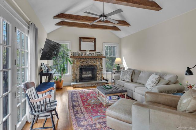 95 Scudder Place, Northport, NY 11768