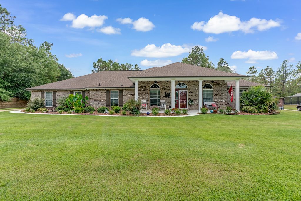 6453 Welannee Boulevard, Laurel Hill, FL 32567