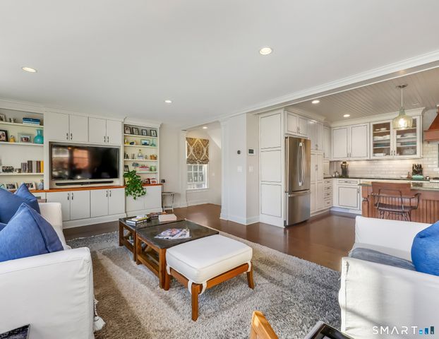 45 Sherman Street B, Fairfield, CT 06824