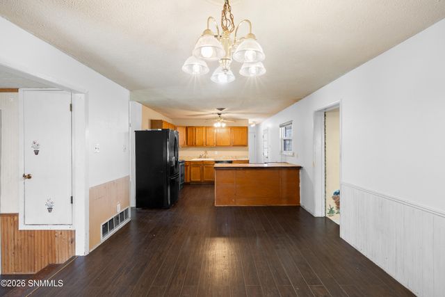 2030 Avalon Drive, Las Cruces, NM 88005