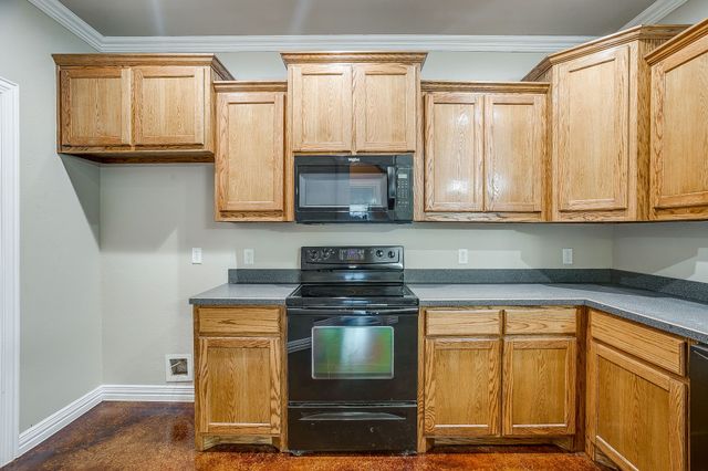 212 W 1st Street, Weatherford, TX 76086