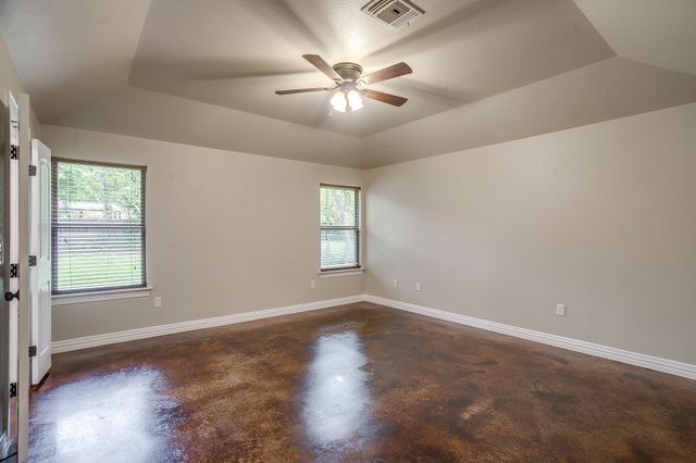 212 W 1st Street, Weatherford, TX 76086