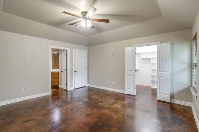 212 W 1st Street, Weatherford, TX 76086
