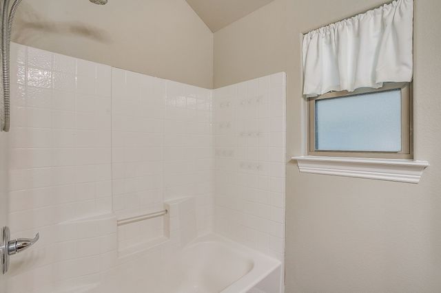 212 W 1st Street, Weatherford, TX 76086