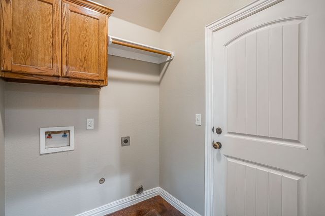 212 W 1st Street, Weatherford, TX 76086