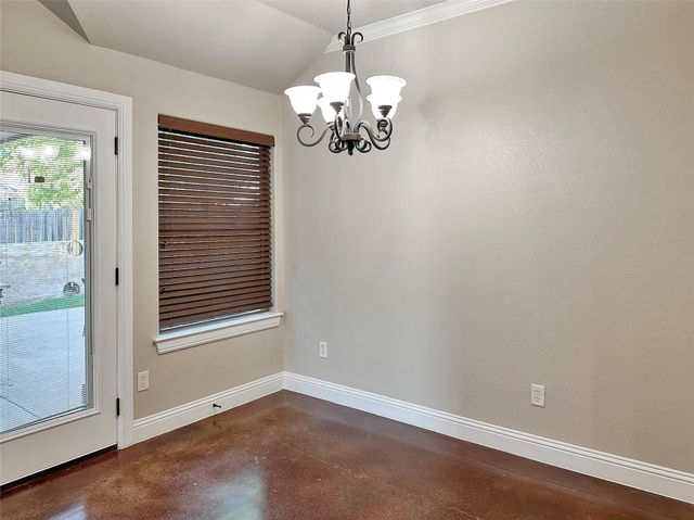 212 W 1st Street, Weatherford, TX 76086