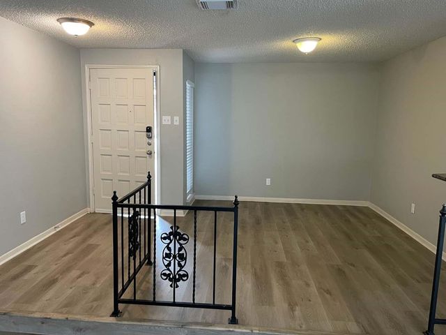 2306 Cambridge Court N, Galveston, TX 77573