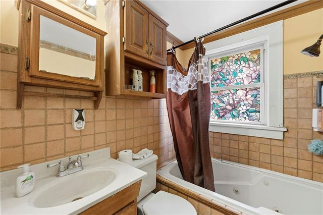 1819 FREEMAN Avenue, Kansas City, KS 66102