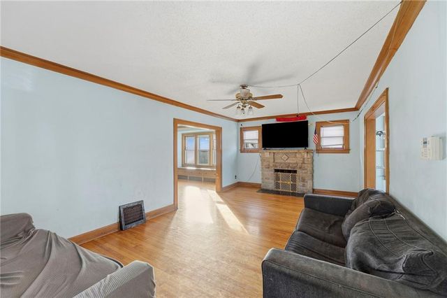 1819 FREEMAN Avenue, Kansas City, KS 66102