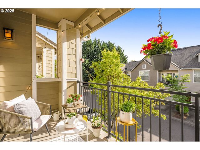 3840 SUMMERLINN Dr, West Linn, OR 97068