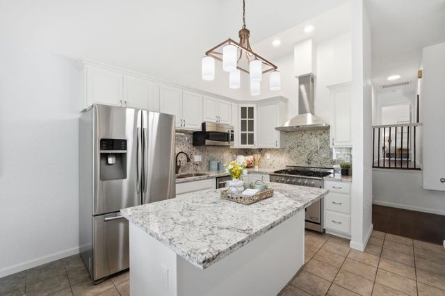 824 Kingfisher Terrace, Sunnyvale, CA 94087