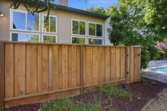 824 Kingfisher Terrace, Sunnyvale, CA 94087