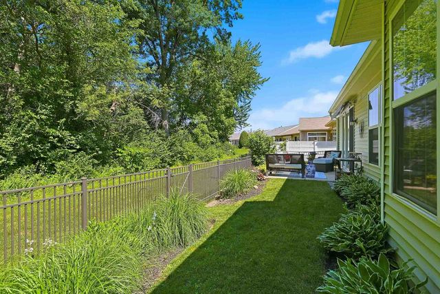 12365 Lilly Lane, Huntley, IL 60142