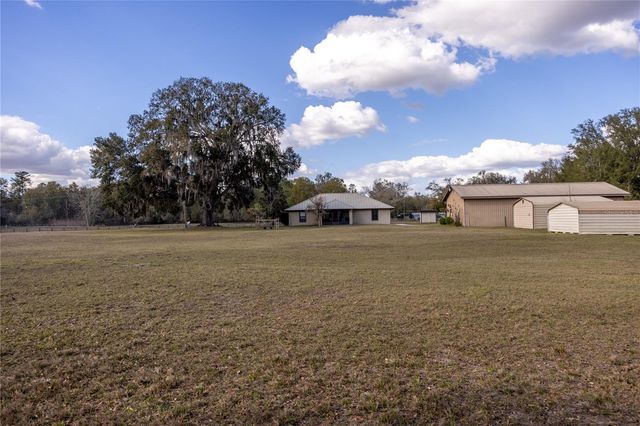 327 SW TIMUQUA TERRACE, Fort White, FL 32038