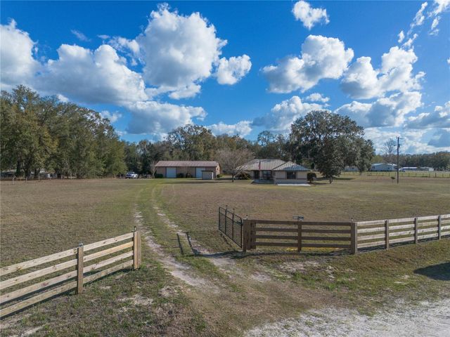 327 SW TIMUQUA TERRACE, Fort White, FL 32038