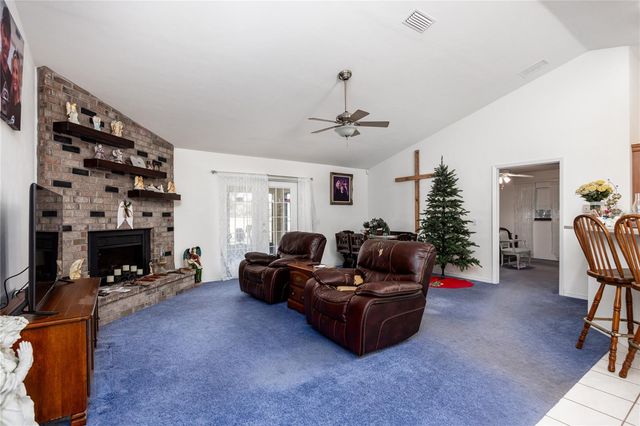 327 SW TIMUQUA TERRACE, Fort White, FL 32038