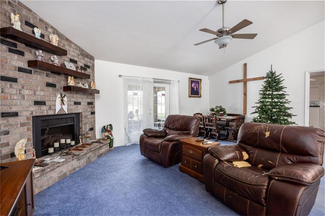 327 SW TIMUQUA TERRACE, Fort White, FL 32038