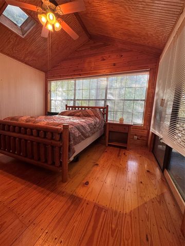 190 Woodpecker, Livingston, TX 77399