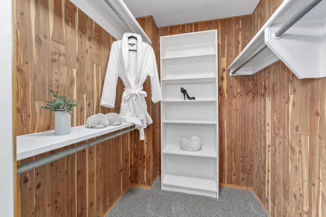 209 W Virginia Rd, Andover, KS 67002