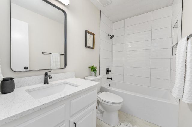 209 W Virginia Rd, Andover, KS 67002