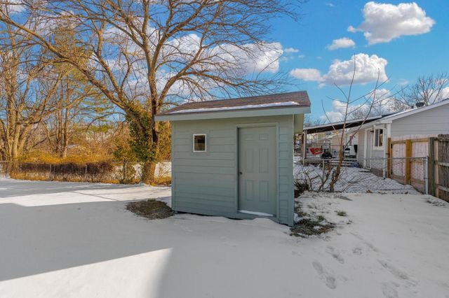 209 W Virginia Rd, Andover, KS 67002