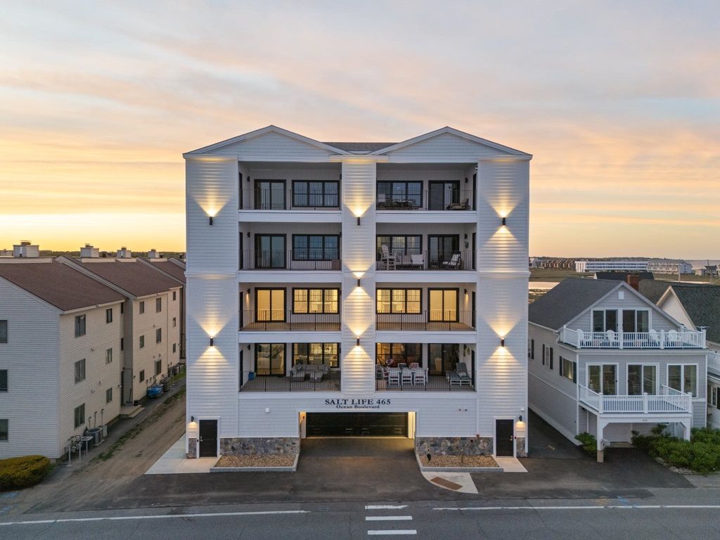 Image 2 of property listing at 465 Ocean Blvd Unit 501, Hampton, NH 03842