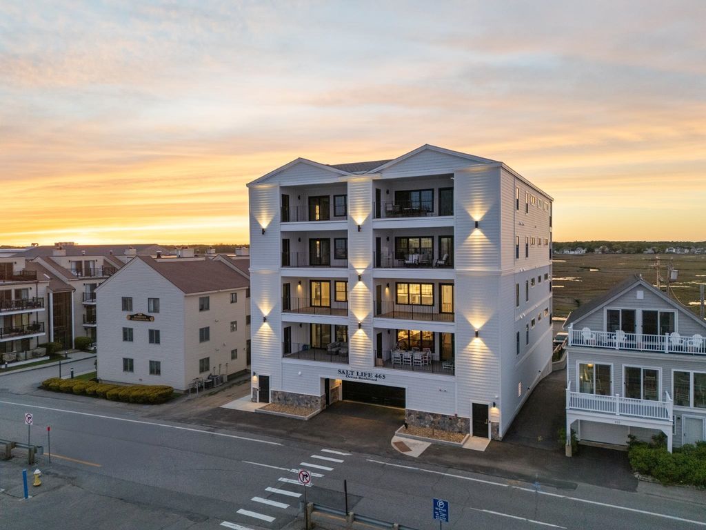 Image 3 of property listing at 465 Ocean Blvd Unit 501, Hampton, NH 03842