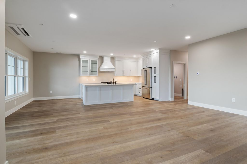 Image 30 of property listing at 465 Ocean Blvd Unit 501, Hampton, NH 03842