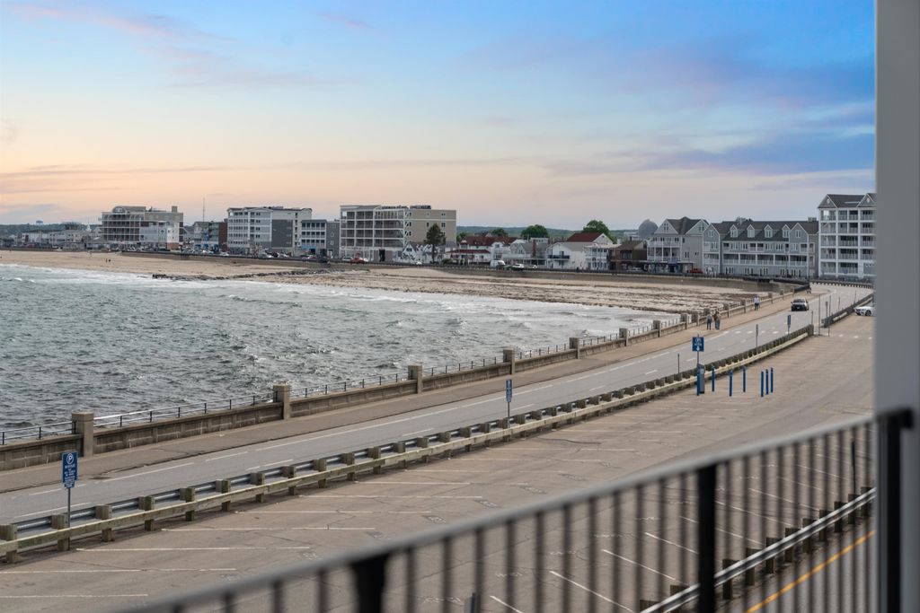 Image 37 of property listing at 465 Ocean Blvd Unit 501, Hampton, NH 03842