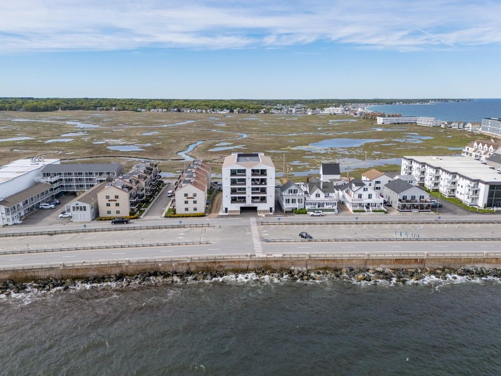 Image 40 of property listing at 465 Ocean Blvd Unit 501, Hampton, NH 03842