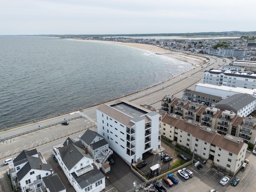 Image 41 of property listing at 465 Ocean Blvd Unit 501, Hampton, NH 03842