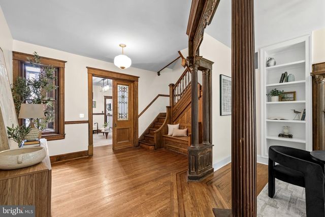 2736 N CALVERT ST, Baltimore, MD 21218