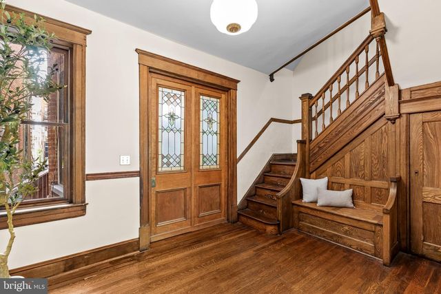 2736 N CALVERT ST, Baltimore, MD 21218