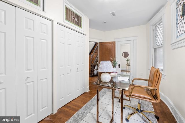 2736 N CALVERT ST, Baltimore, MD 21218