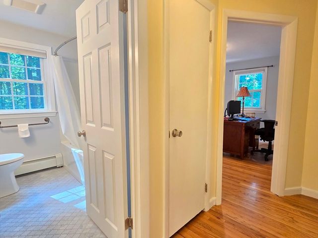 84 Pine Hill Rd, Ashland, MA 01721