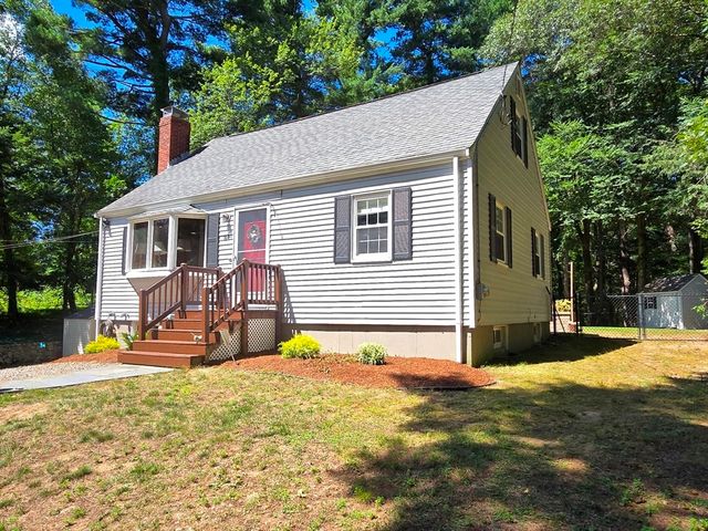 84 Pine Hill Rd, Ashland, MA 01721