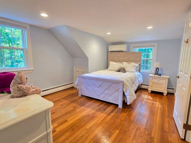 84 Pine Hill Rd, Ashland, MA 01721