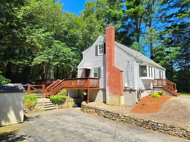 84 Pine Hill Rd, Ashland, MA 01721