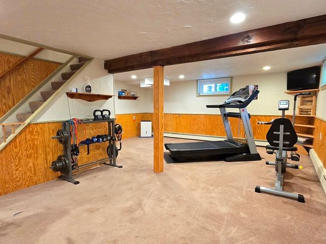 84 Pine Hill Rd, Ashland, MA 01721