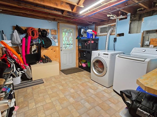 84 Pine Hill Rd, Ashland, MA 01721