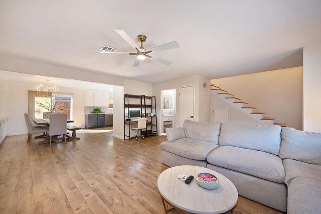 7436 Ranch Ave, Citrus Heights, CA 95610