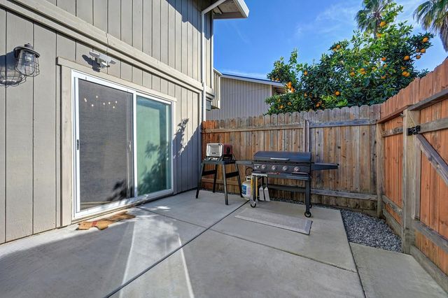 7436 Ranch Ave, Citrus Heights, CA 95610