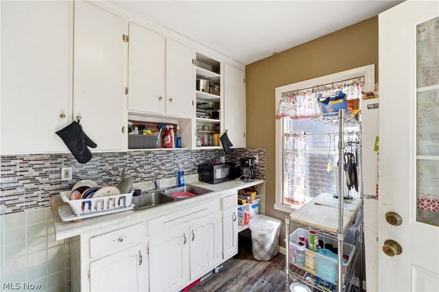2064 W 91 Street, Cleveland, OH 44102